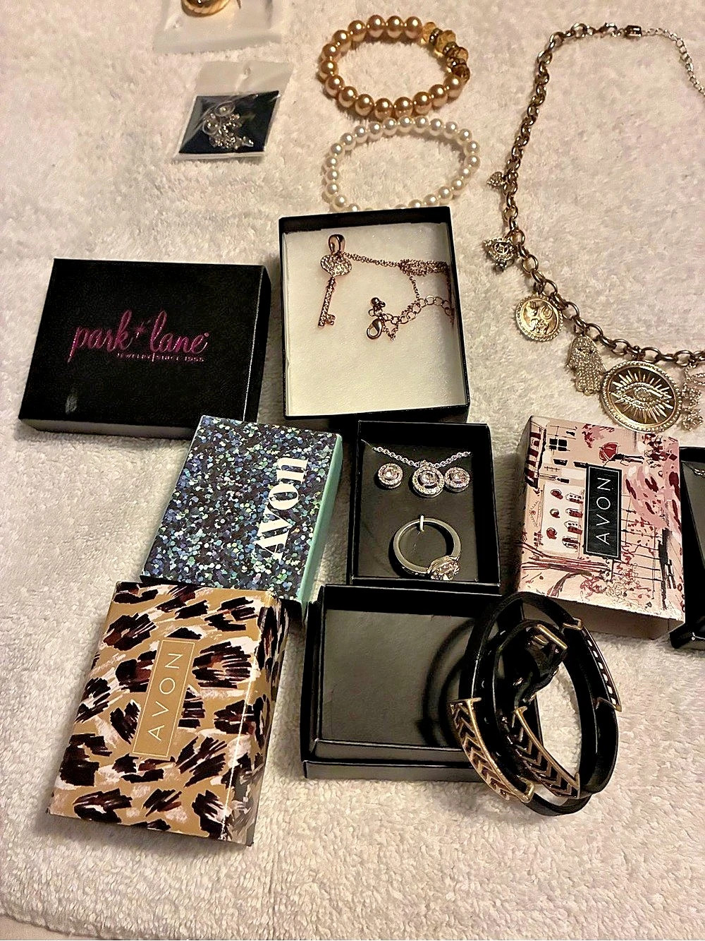 Paparazzi Jewelry Assortment Gold & Brown